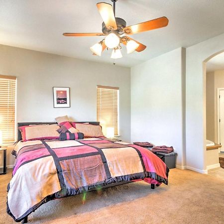 Beautiful Kanab Home With Yard - Walk To Restaurants エクステリア 写真