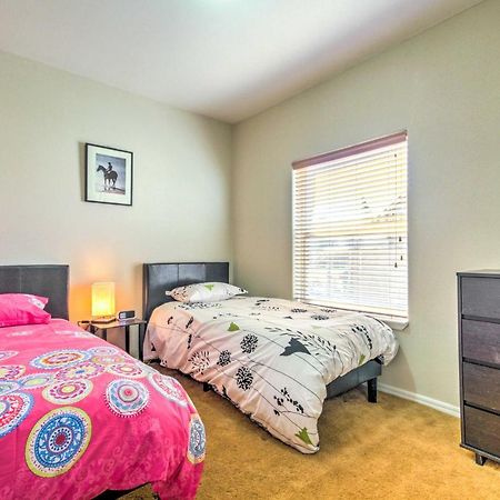 Beautiful Kanab Home With Yard - Walk To Restaurants エクステリア 写真