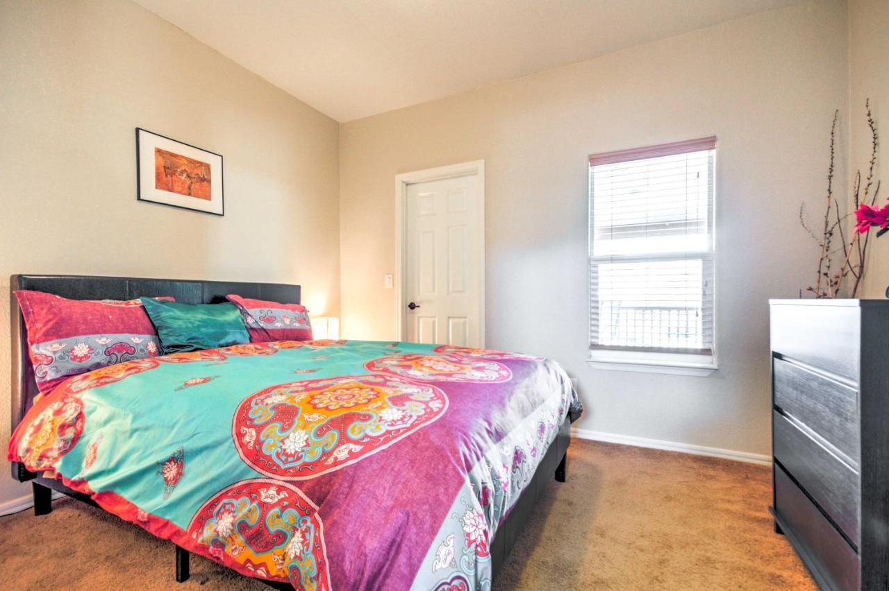 Beautiful Kanab Home With Yard - Walk To Restaurants エクステリア 写真