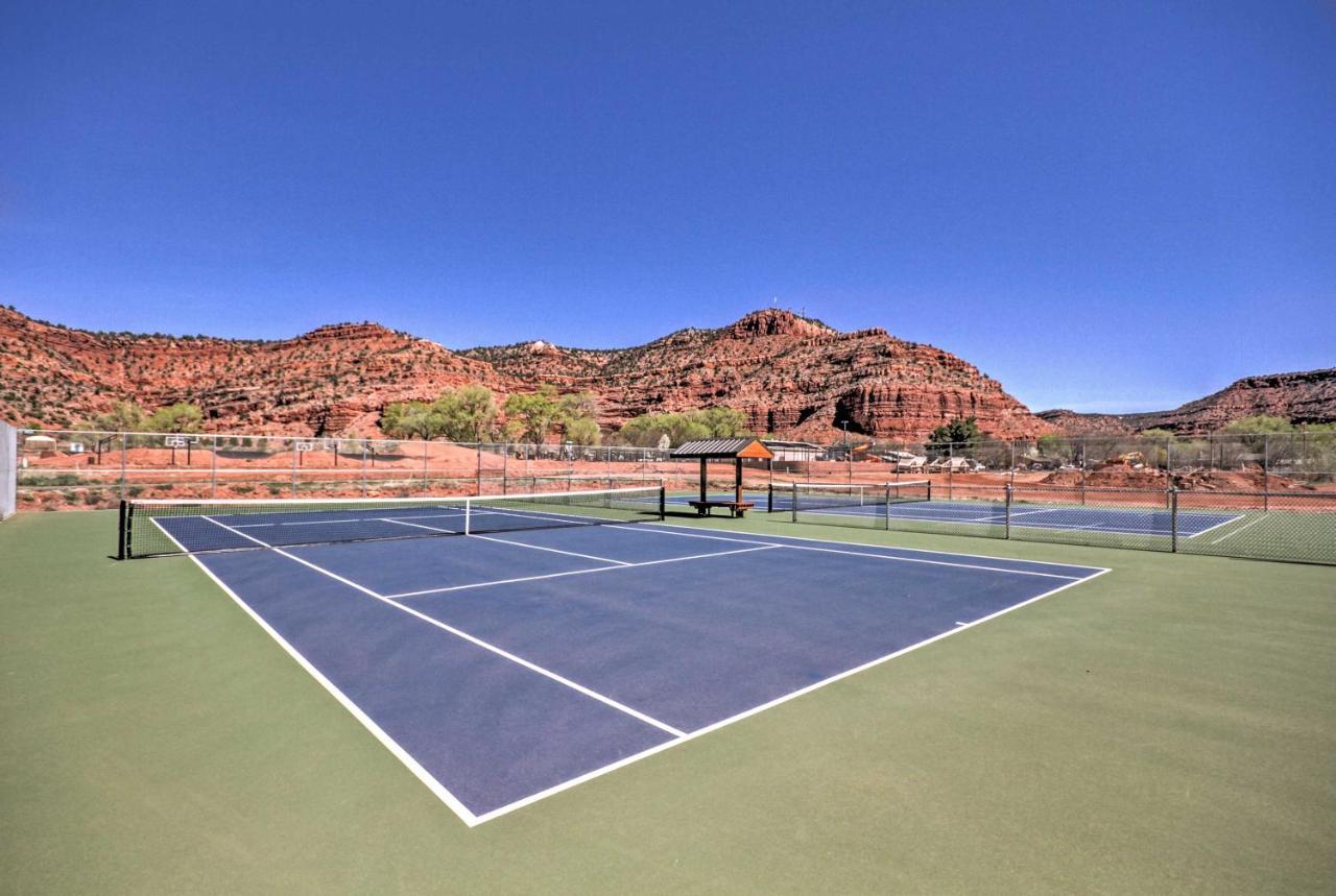 Beautiful Kanab Home With Yard - Walk To Restaurants エクステリア 写真